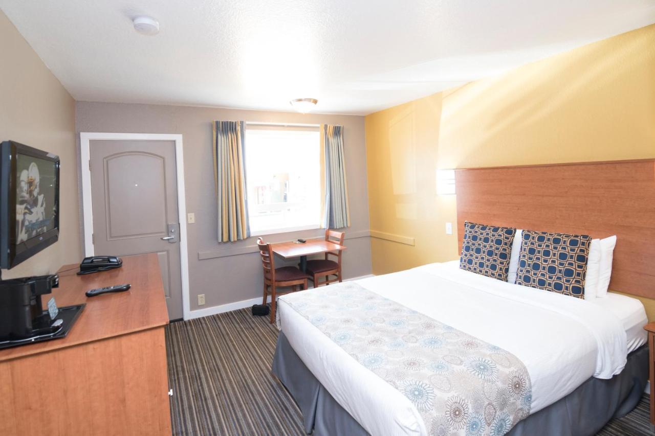 Nordic Inn And Suites Портленд Екстер'єр фото